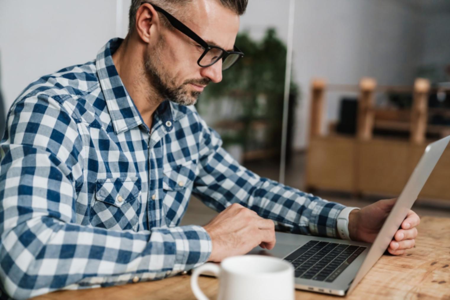 Professionelle SEO-Analytics-Schulung mit Datenvisualisierung und Analyse-Tools